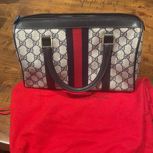 Authentic GUCCI Satchel Purse & Dust Bag